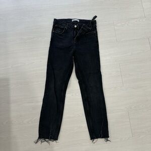 Zara distressed hem black jeans 6840/043